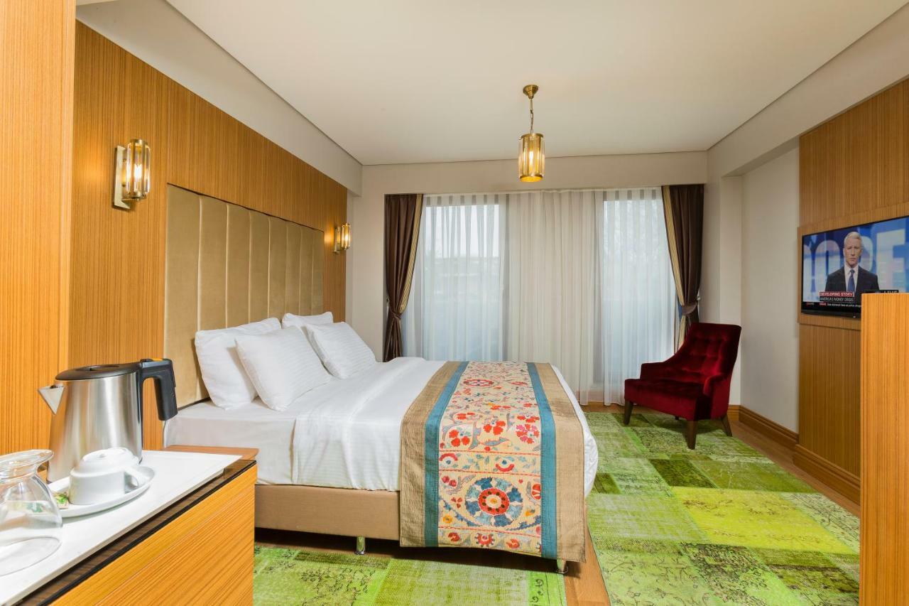 Obelisk Hotel & Suites Istanboel Buitenkant foto